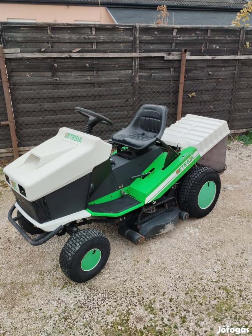 Fünyirotraktor fűnyíró traktor Etesia gazvagó Kawasaki 