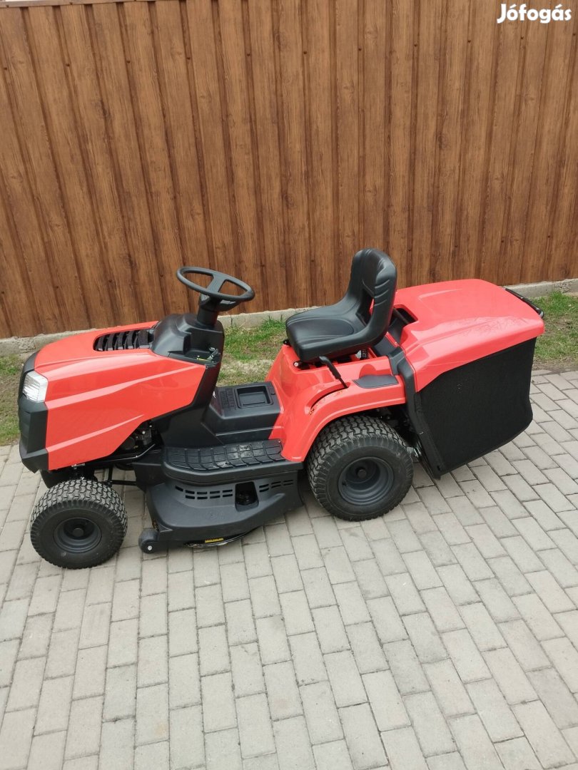Fünyirotraktor fűnyíró traktor Stiga V-2 újszerű 