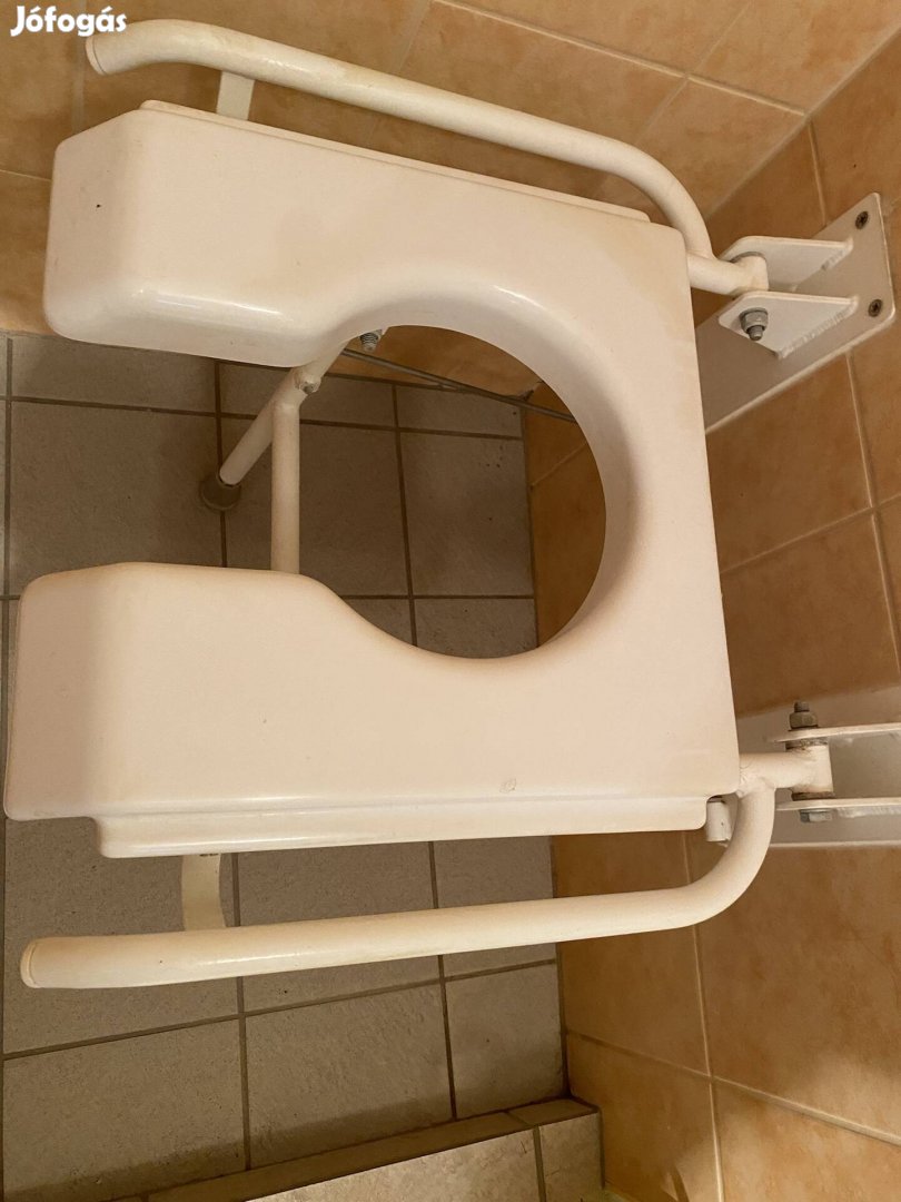 Fürdetőszék, falra szerelhető