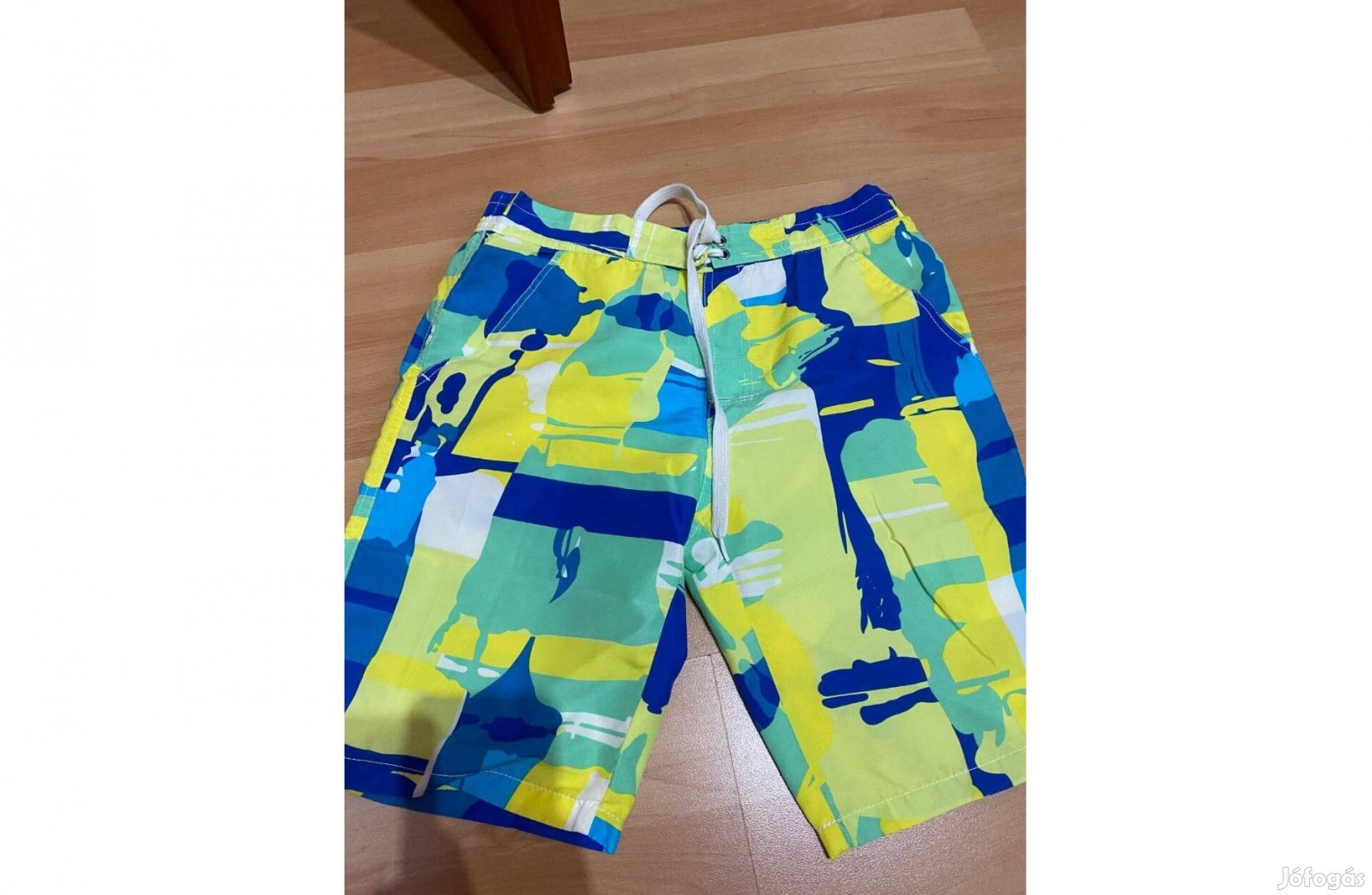 Fürdőnadrág eladó, 164-es méretben