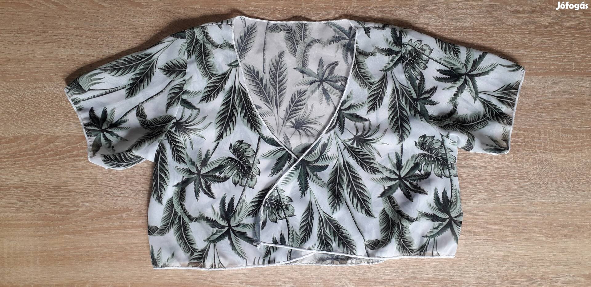 Fürdőruhához való vékony átlátszó ing, 140-es méretben újszerű. 