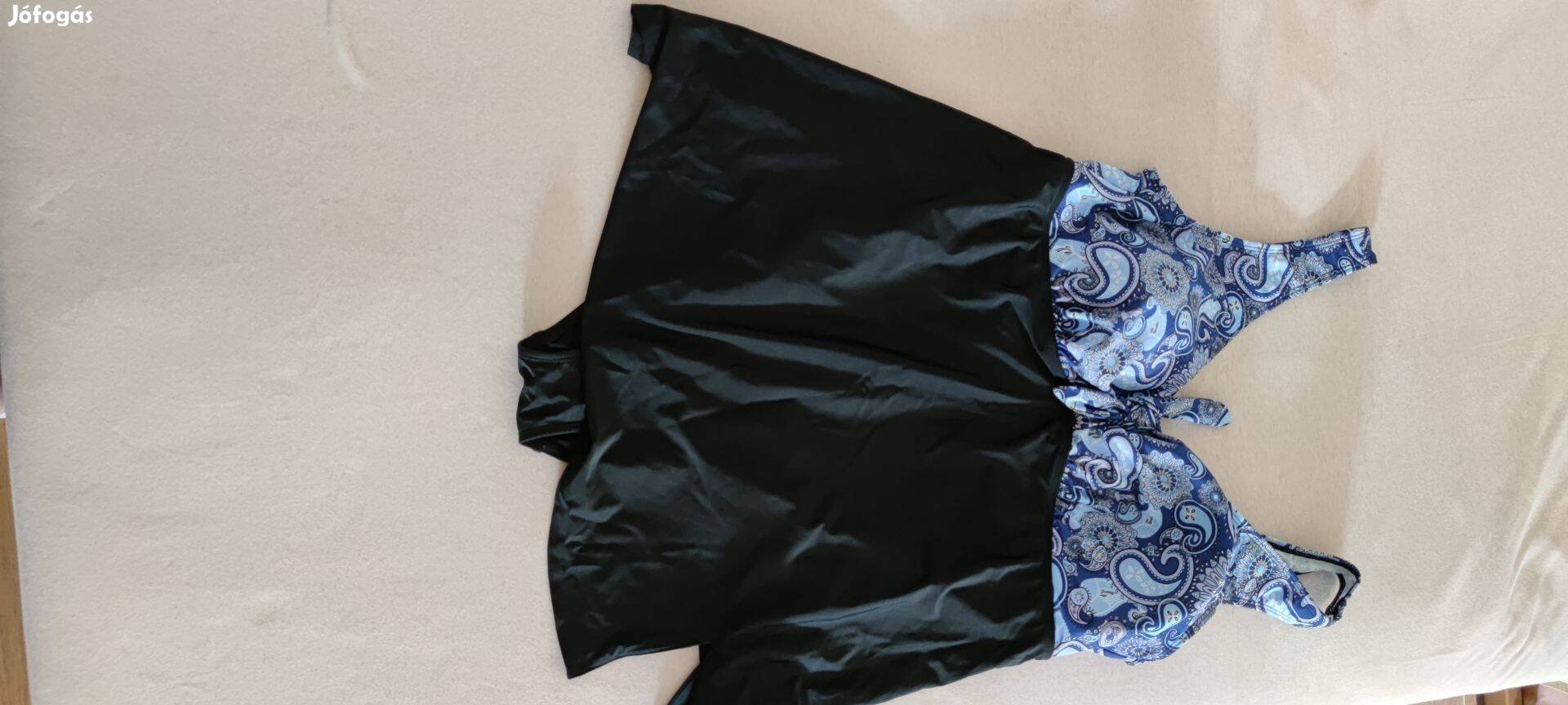 Fürdőruhás ruha 52-es méretű feket-kék színű eladó