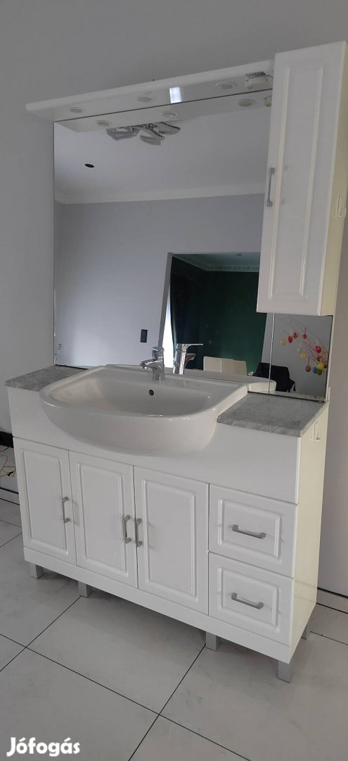 Fürdőszoba bútor