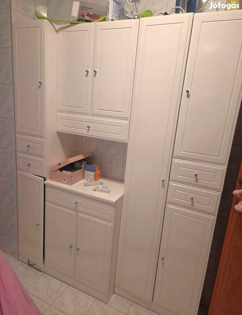 Fűrdőszoba bűtor