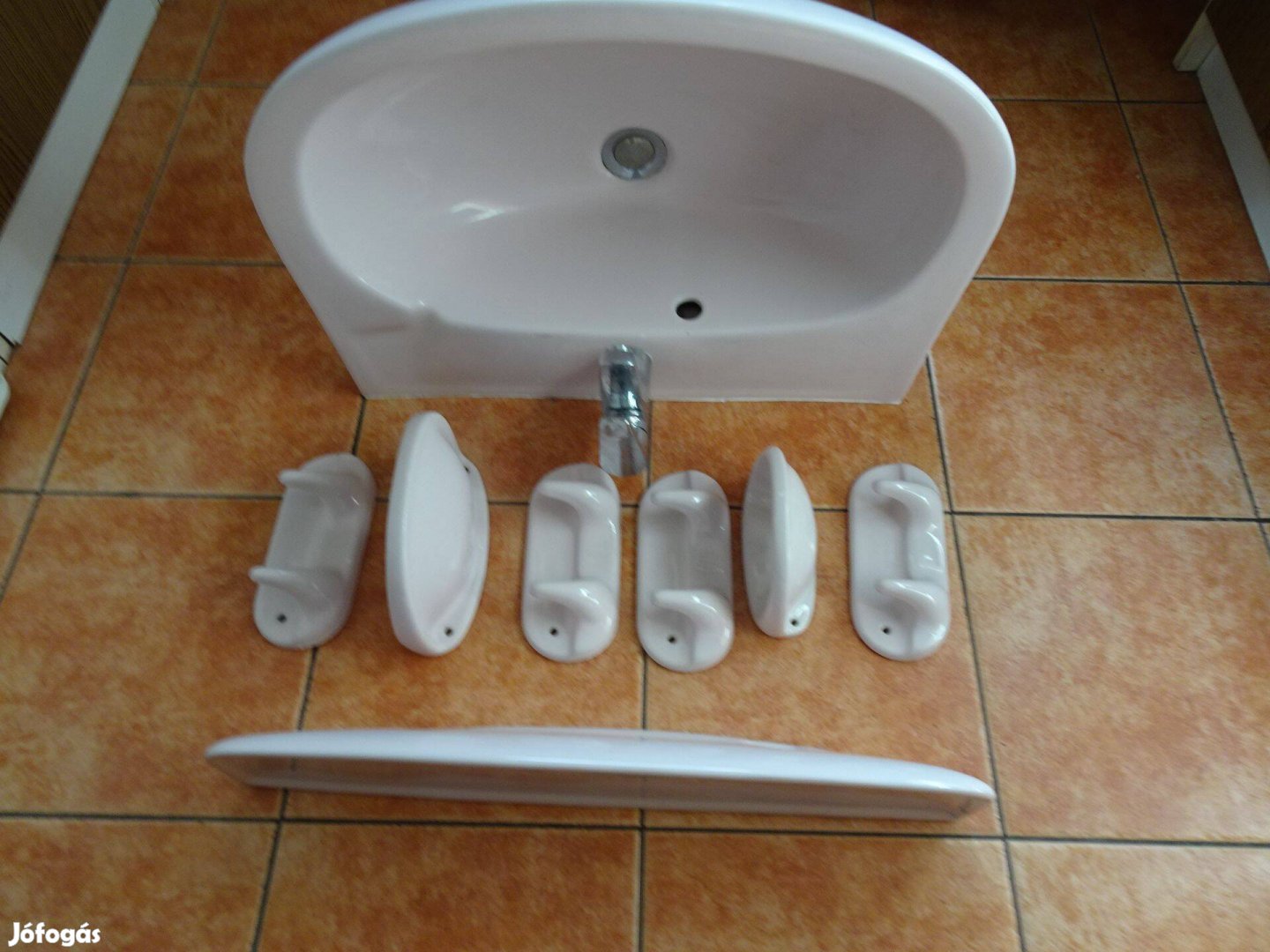 Fürdőszoba porcelán szaniterek eladók