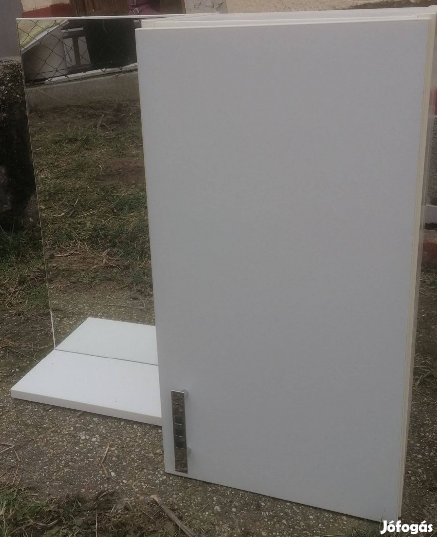 Fürdőszoba szekrény