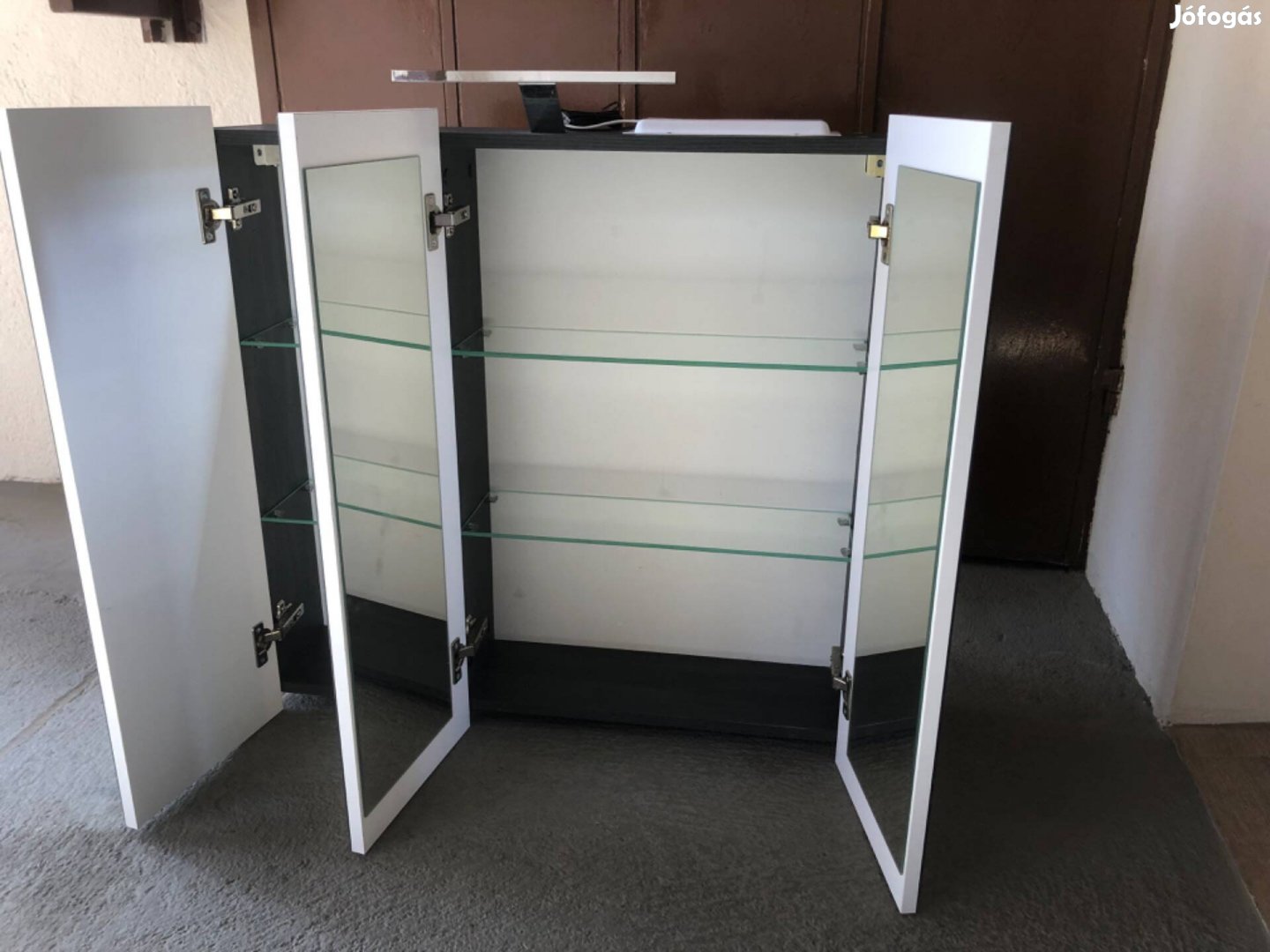 Fürdőszoba szekrény eladó