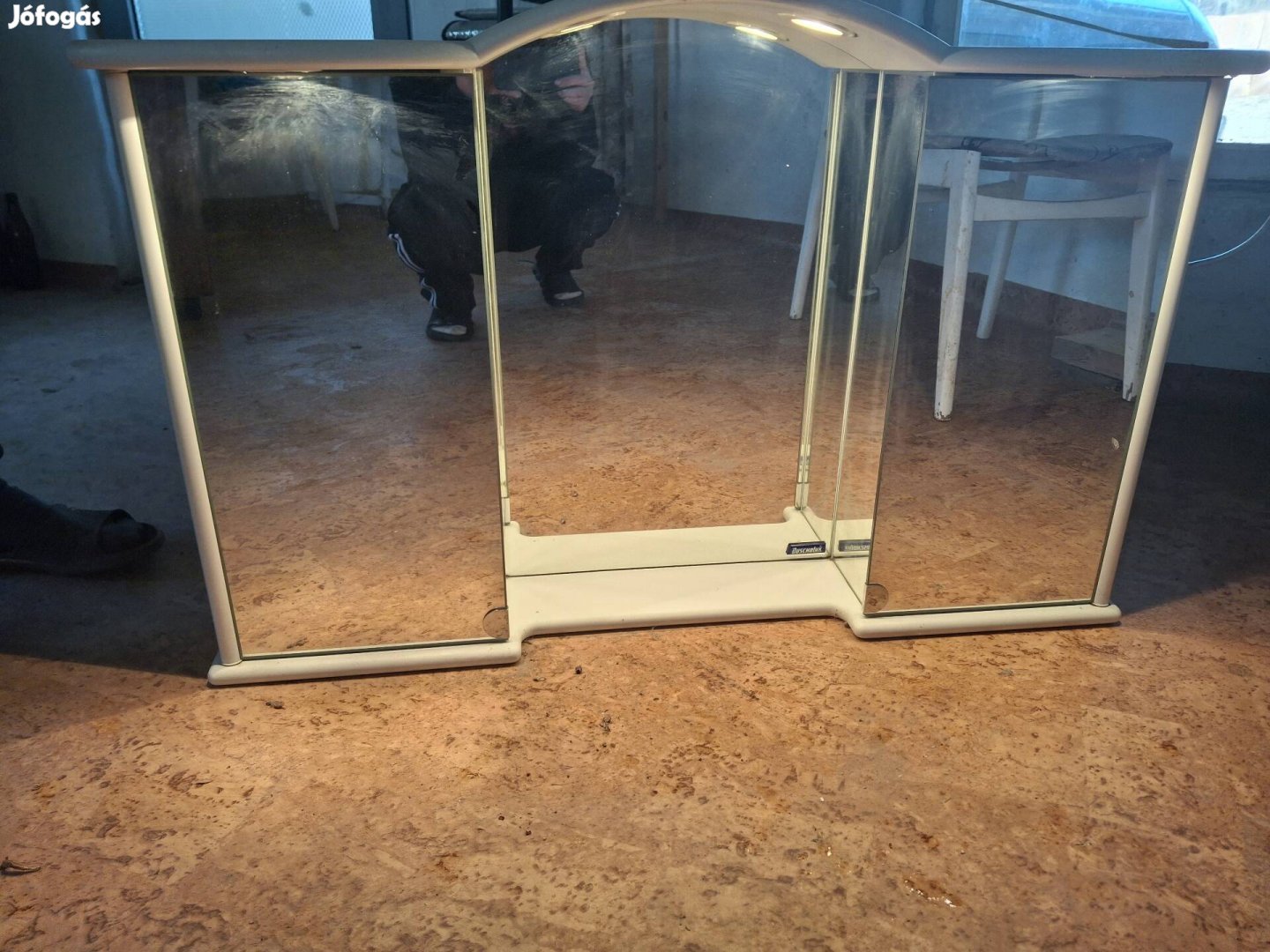 Fürdőszoba szekrény eladó