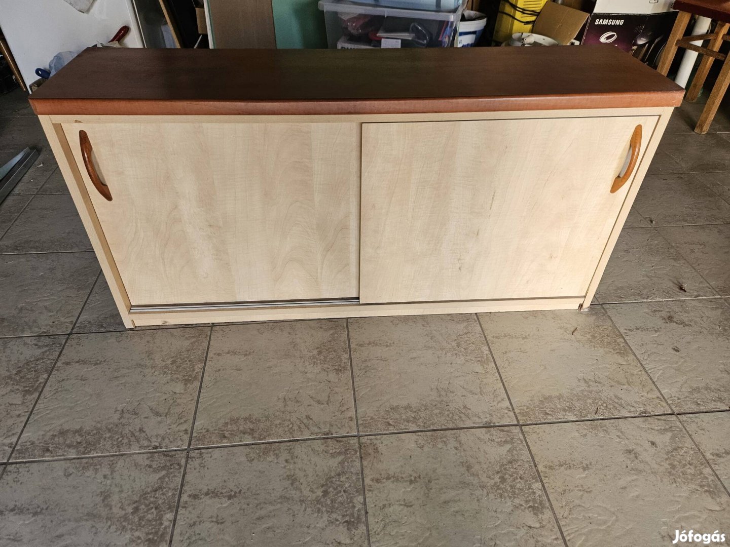 Fürdőszobai szekrény