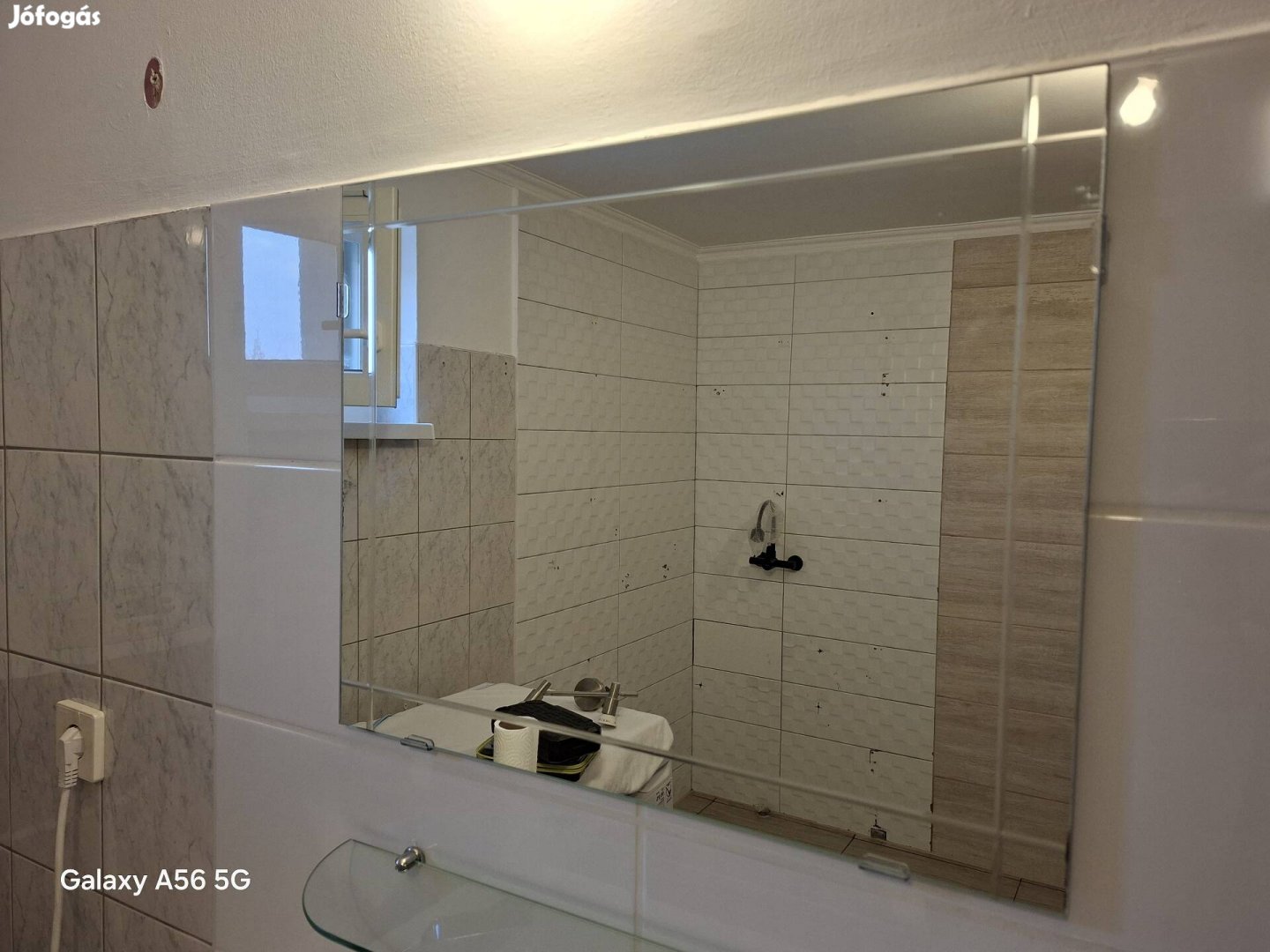 Fürdőszobai tükör, üvegpolc eladó