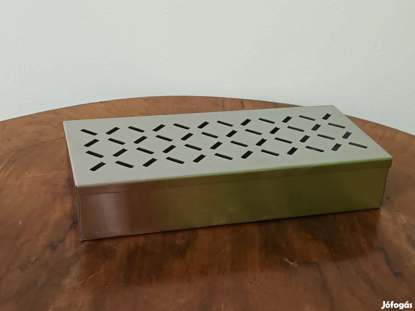 Füstölő doboz rozsda mentes