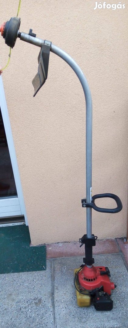 Fűszegélynyíró benzines fűnyíró Homelite ST 155 eladó