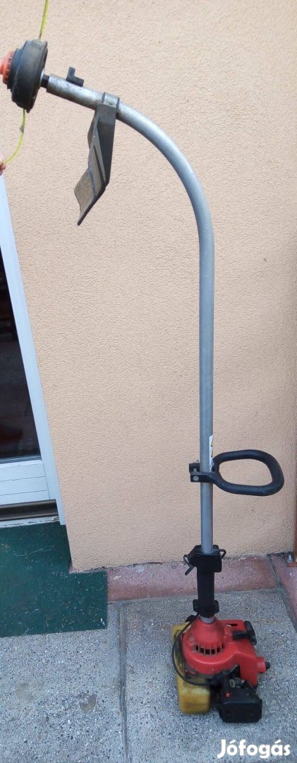 Fűszegélynyíró fűnyíró benzines Homelite ST 155 eladó
