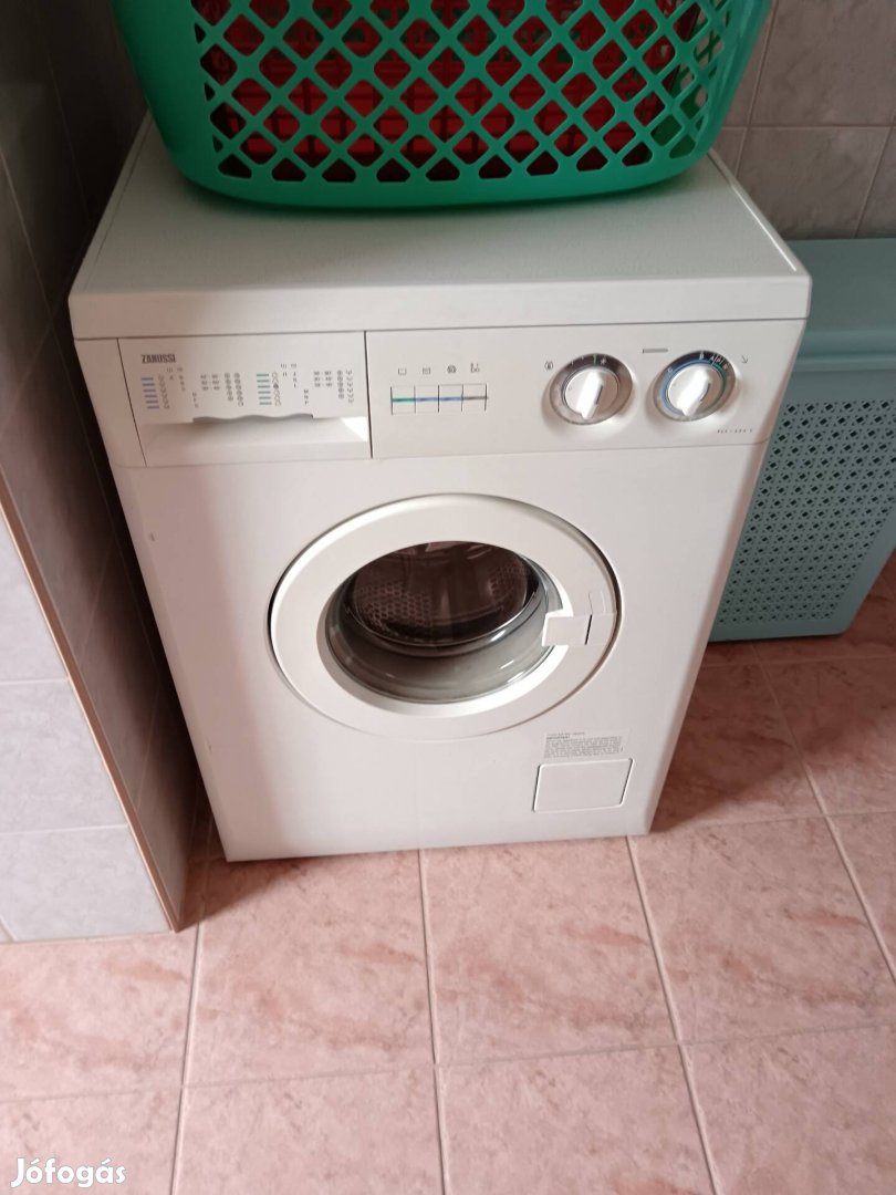 Fűtőszál hibás Zanussi automata mosógép eladó.