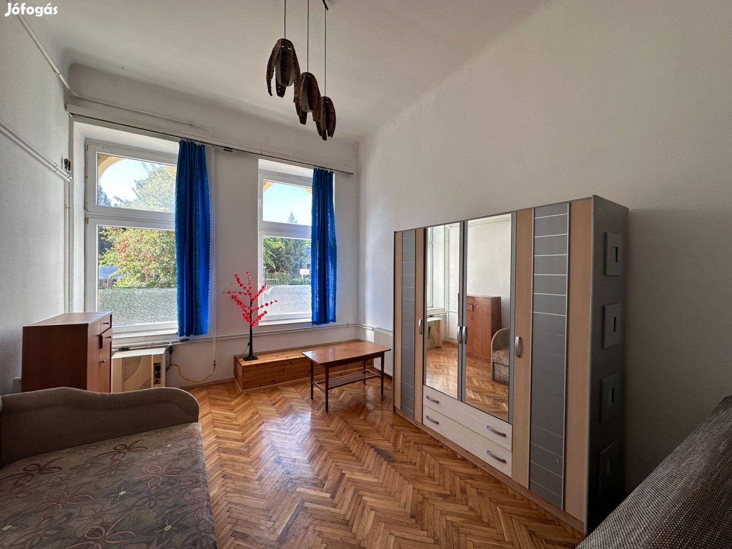Fűvészkertnél, világos lakás, nagy terekkel!