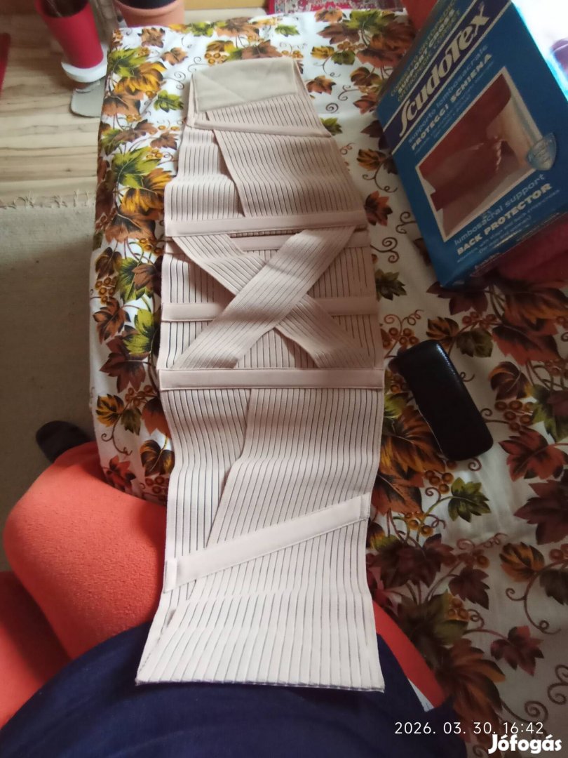Fűző,gerinc tartó,Othopédiai fűző