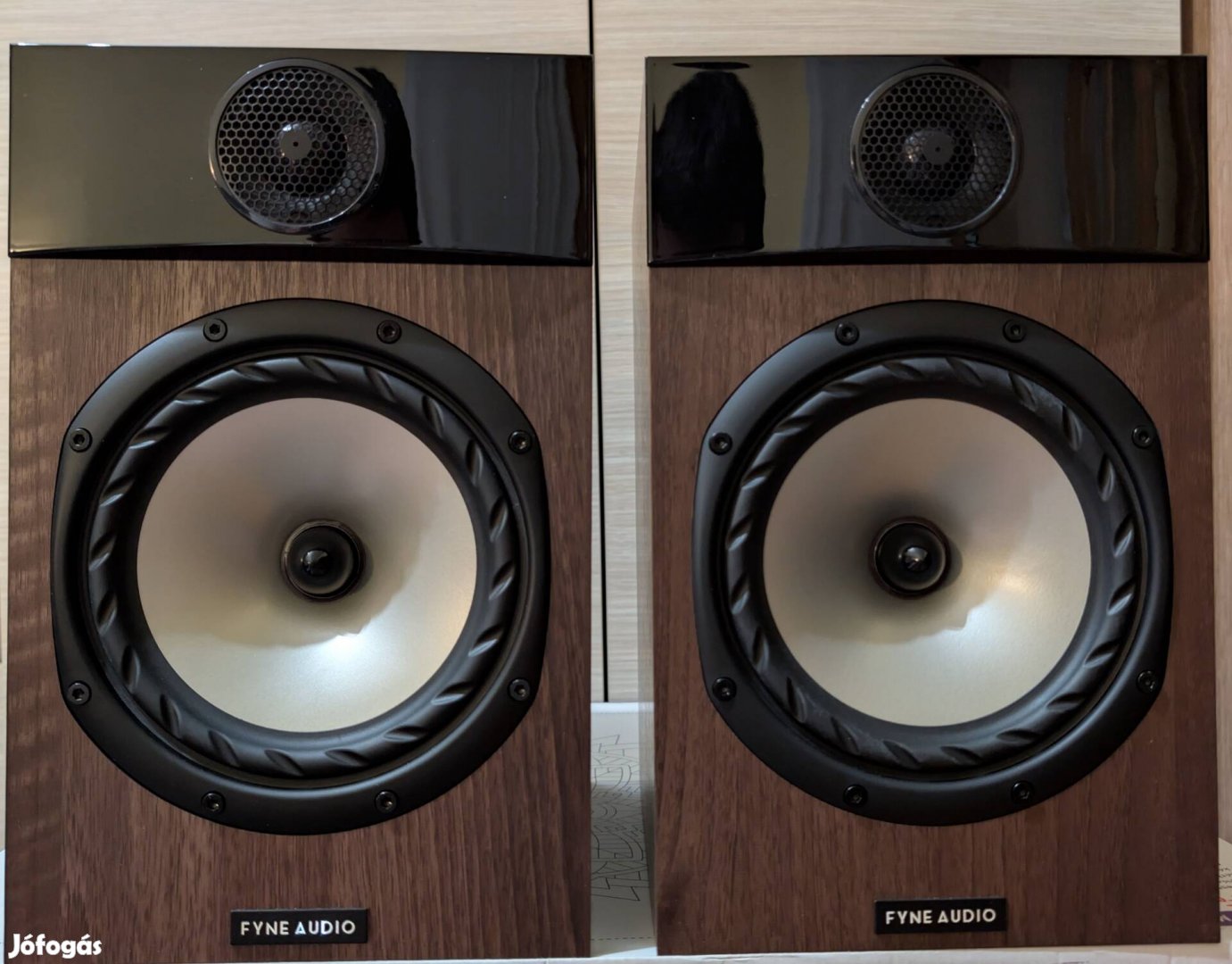 Fyne Audio F301 tölgy eladó 