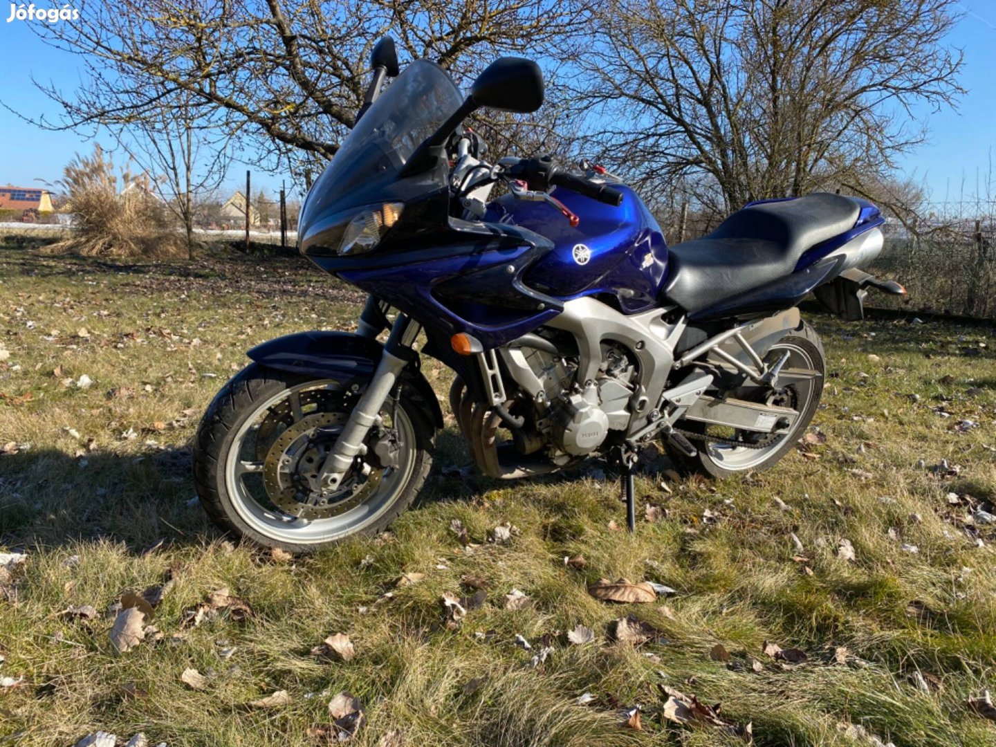 Fz6 bontódik