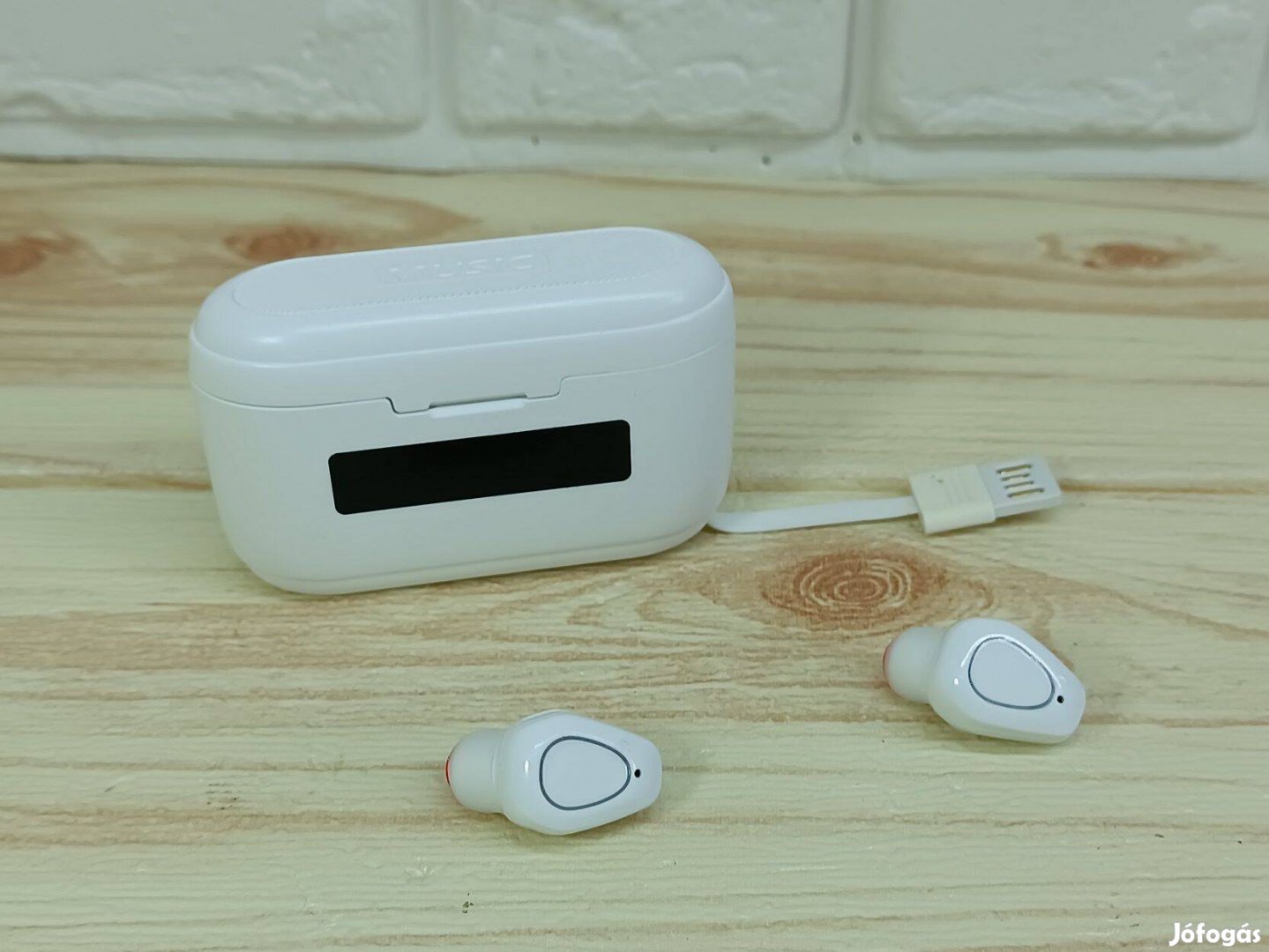 G40 Mini Led kijelzős, TWS Bluetooth fülhallgató, Power bank tárolóban