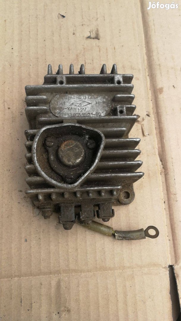 GAZ-53, Zil feszültségszabályzó feszszabályzó fesszabályzó