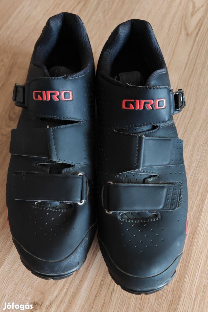 GIRO kerékpáros cipő BTH 29 cm