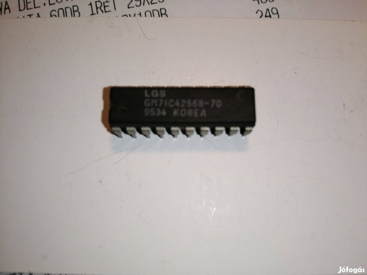 GM71C4256B - 70 Chip