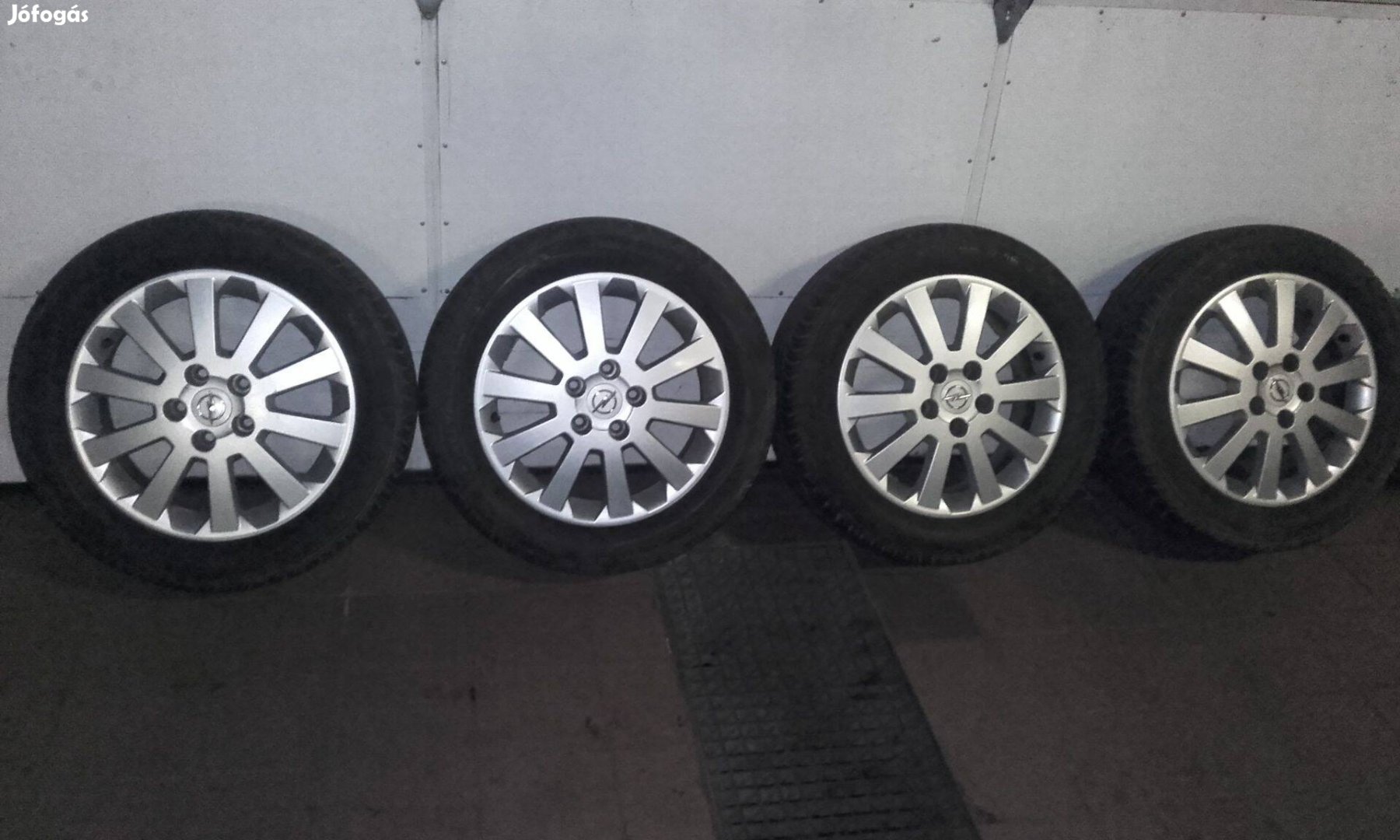 GM Opel 16 5x110 16" alufelni 205/55R16 nyári gumikal