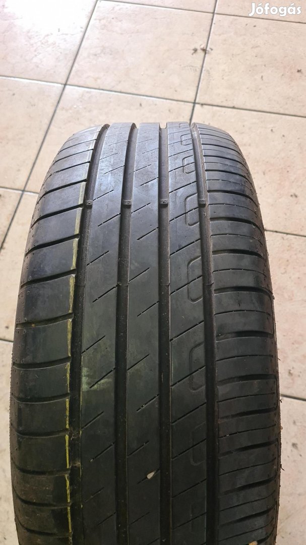 GOODYEAR EFFICIENT GRIP 215/55R17 94V 7MM (HASZNÁLT) V  94  |