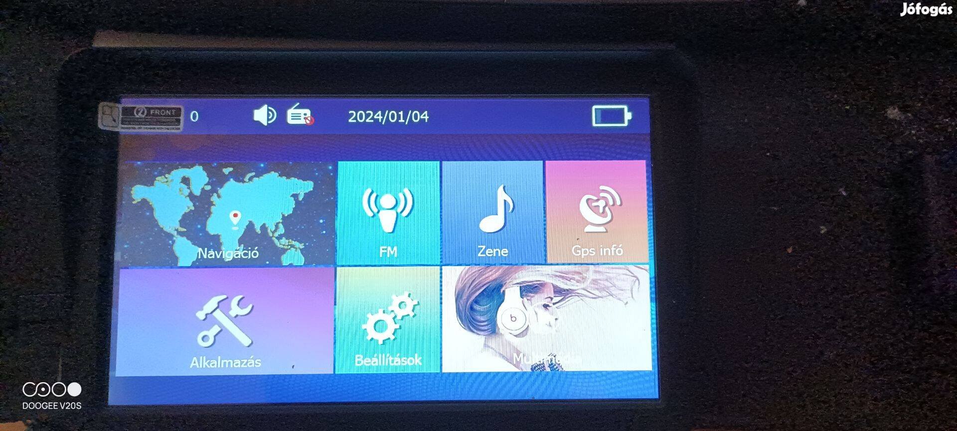 GPS navigáció. 9 Col új teherautós