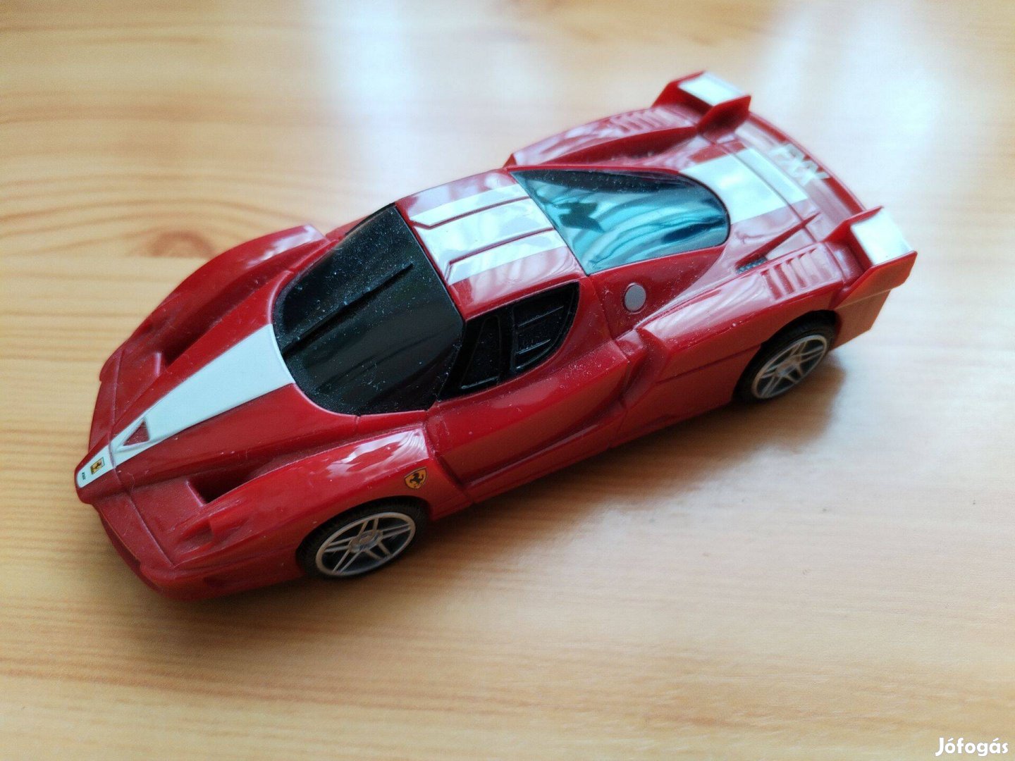GT Ferrari Piros kisautó régi db
