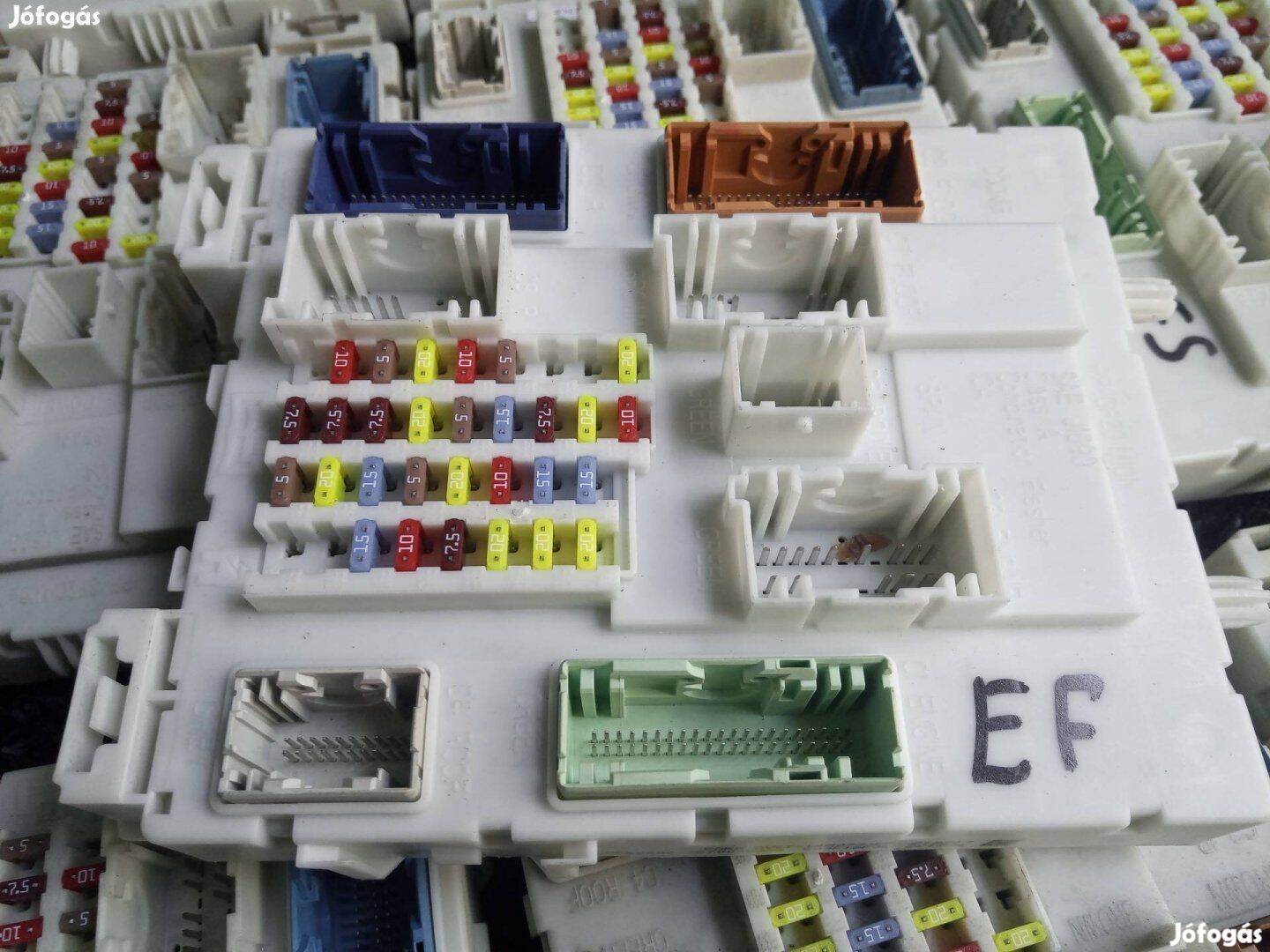 GV6T-14A073-EF Ford focus MK3 biztosítéktábla