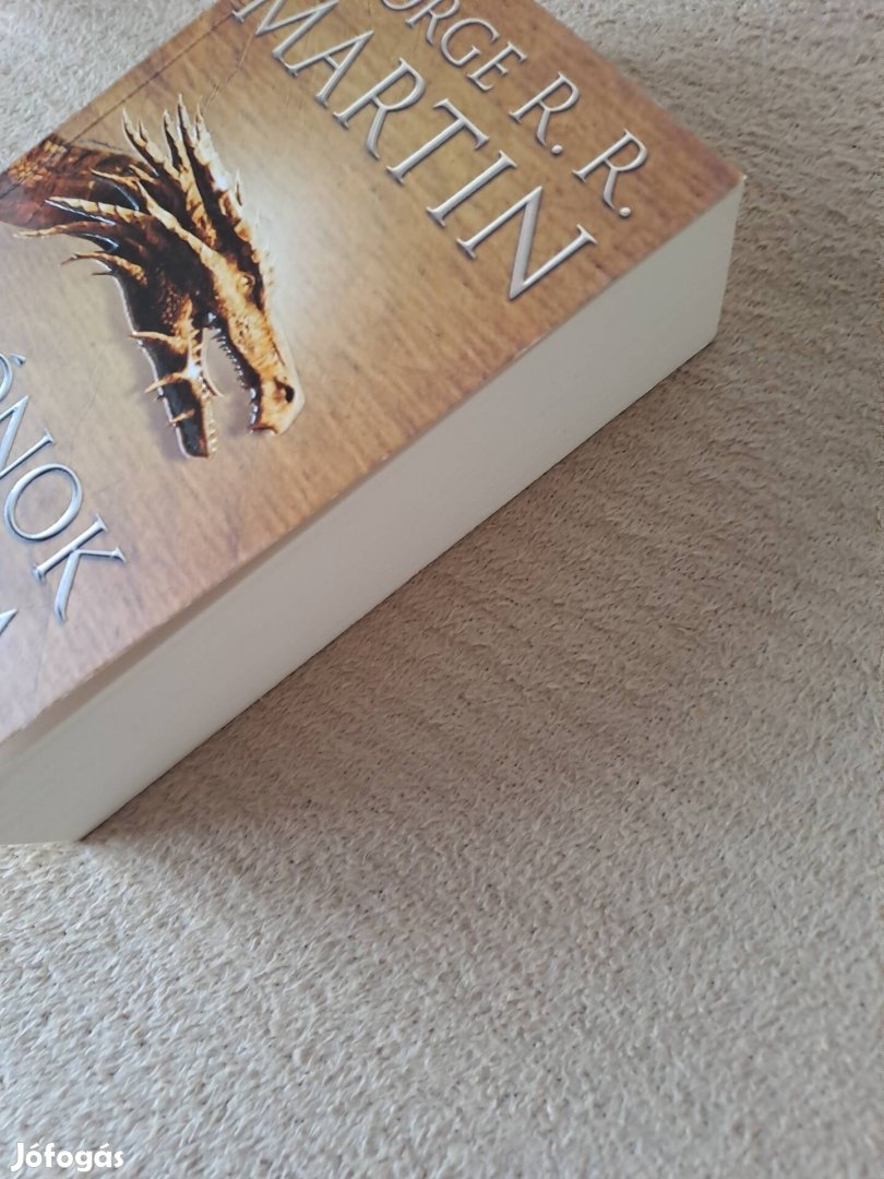 G. R .R.Martin: Trónok harca