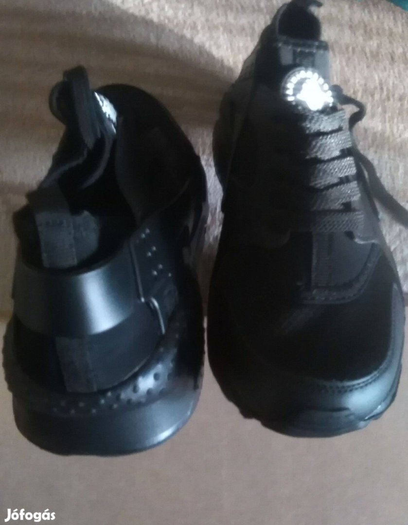 Gabe cipő Nike Huarache -hez hasonló