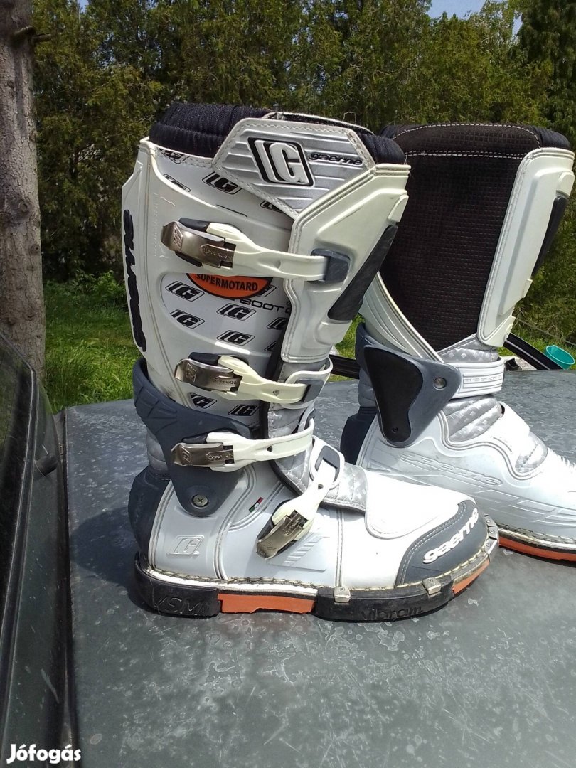 Gaerne Supermotard Enduro motoros csizma újszerű 47, 31 cm bth