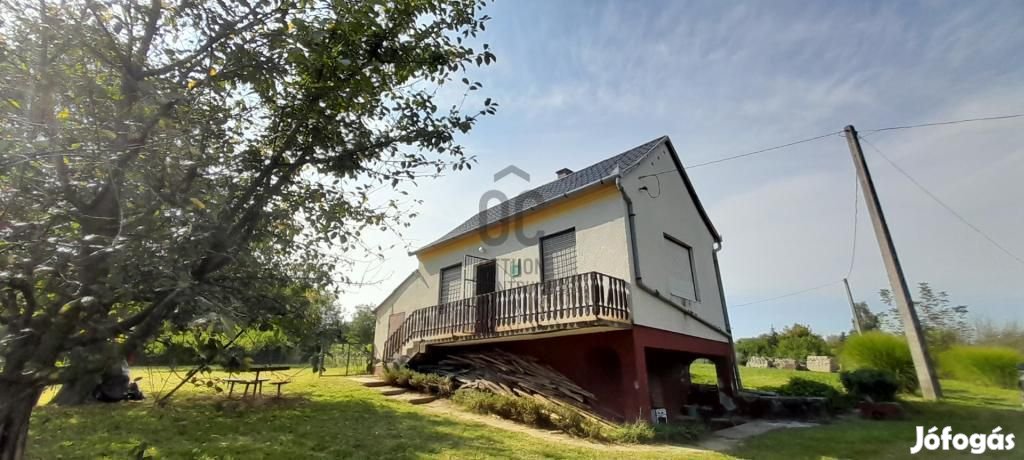 Galamboki eladó 30 nm-es ház