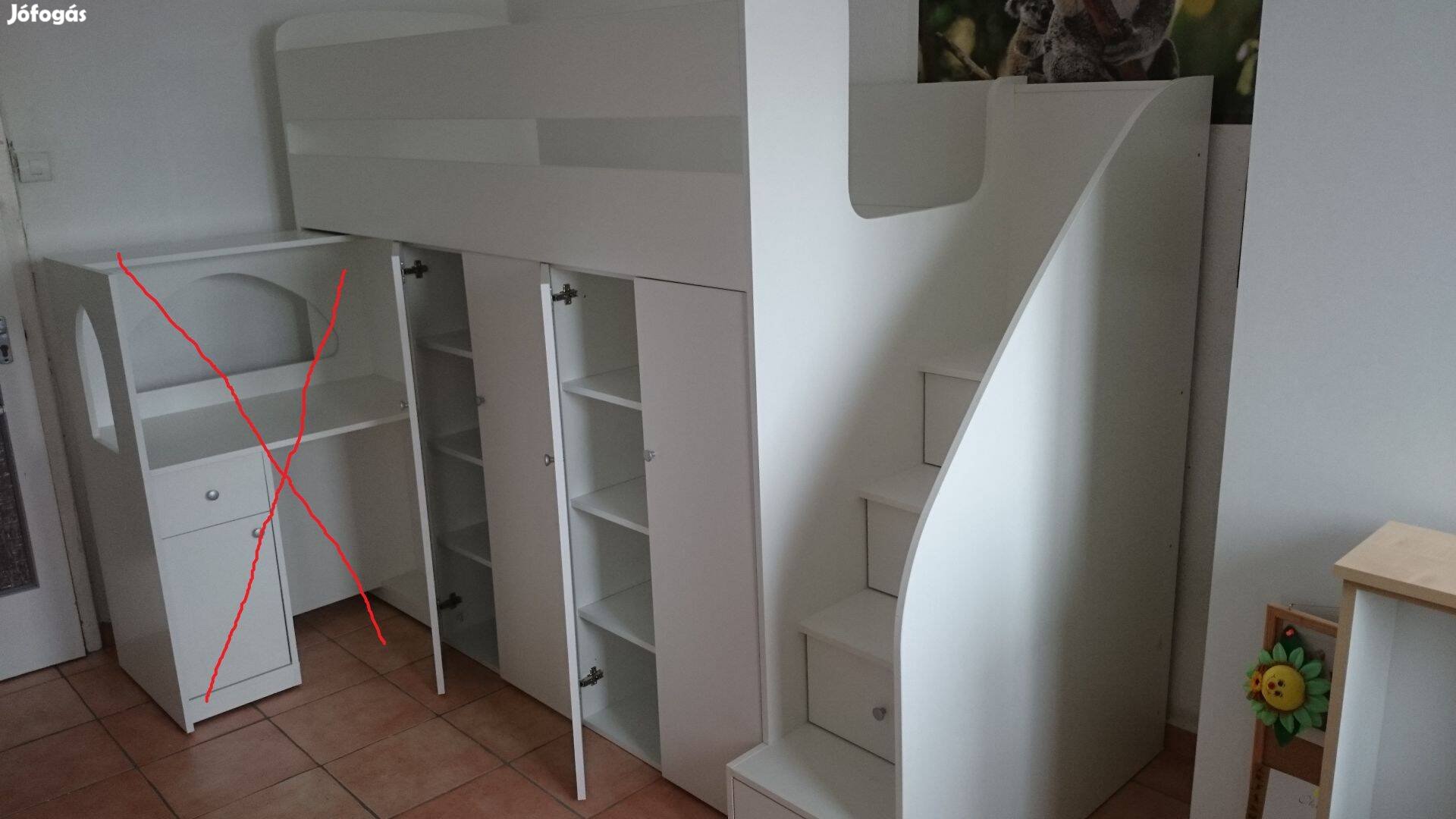 Galériaágy szekrényekkel eladó