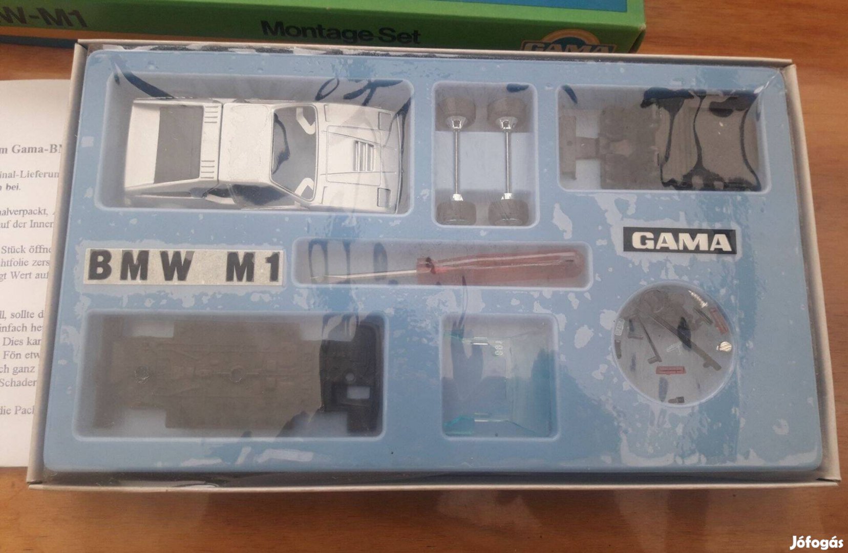 Gama BMW M1 1/43 összerakható makett