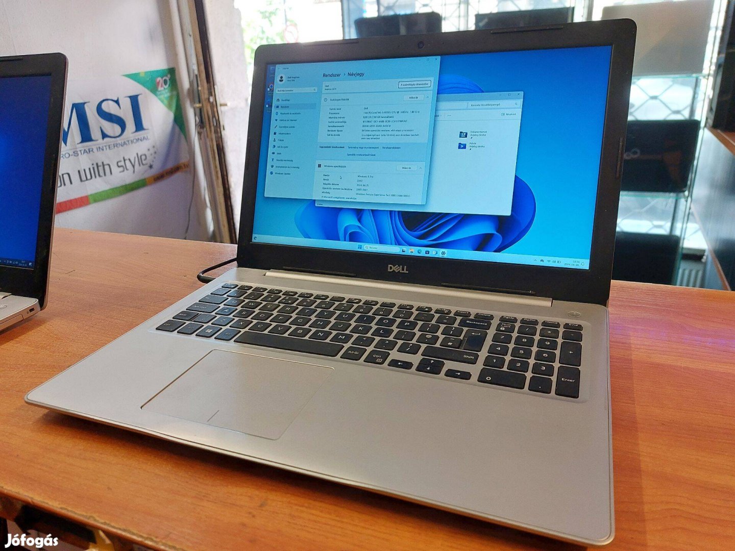 Gamer !8.gen Dell (i5, 8 GB, 250 SSD, 2 GB VGA) notebook játékokhoz!