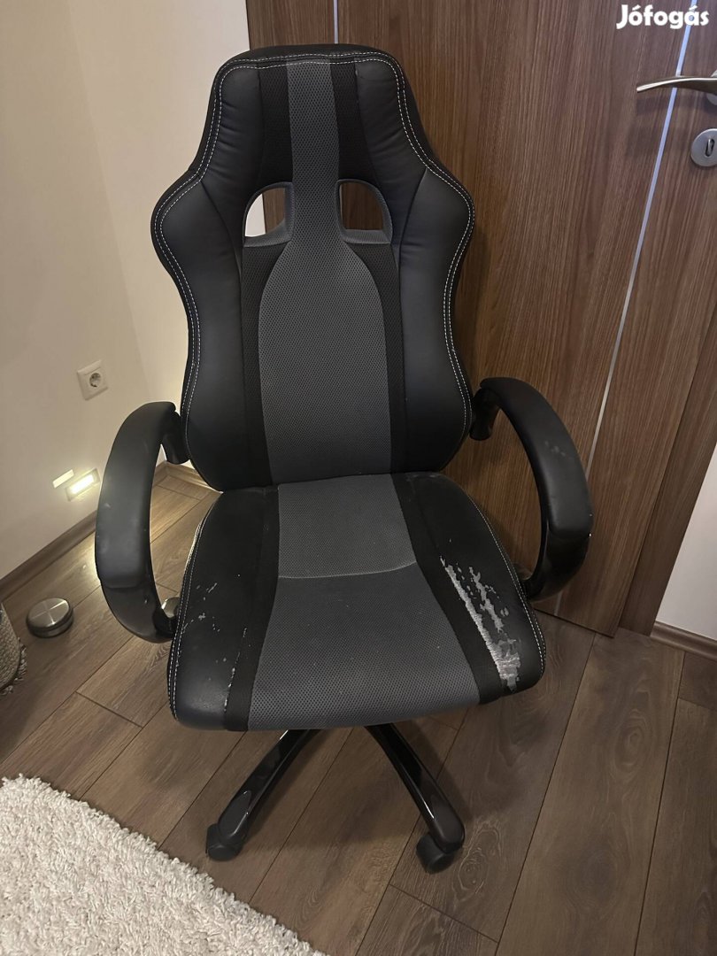 Gamer forgószék