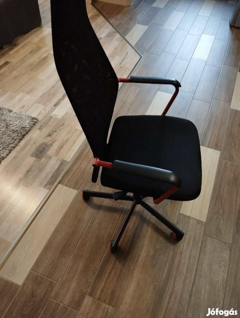 Gamer forgószék IKEA-s