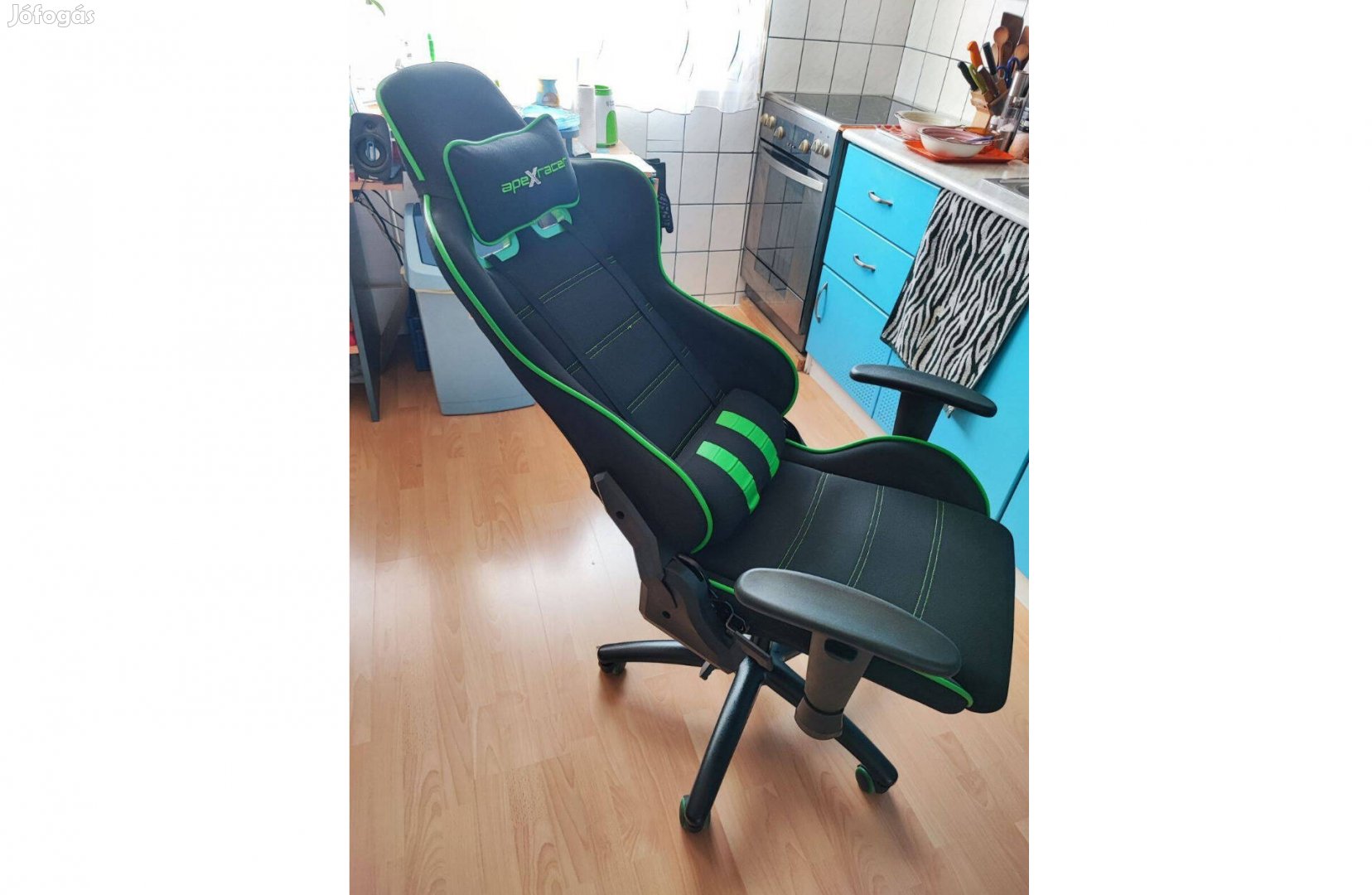 Gamer szék, gurúló-forogó-dönthető is, stb