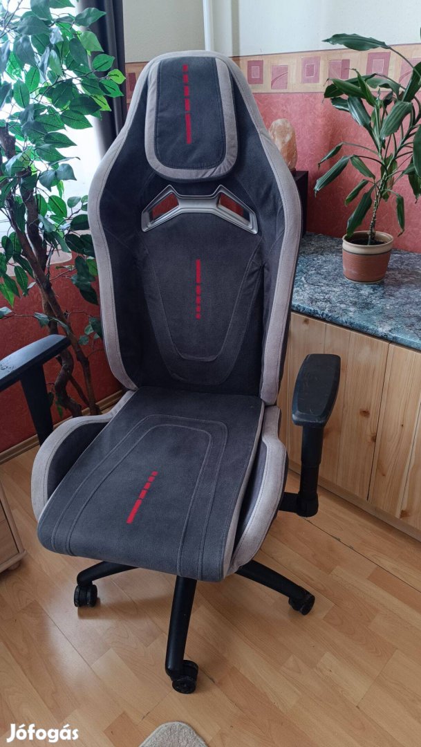 Gamer szék, irodai szék, szép állapotban eladó