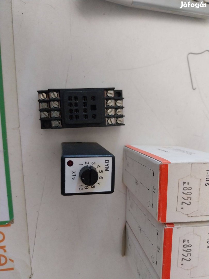 Ganz időrelé Dym/C 24V AC 1-10 s