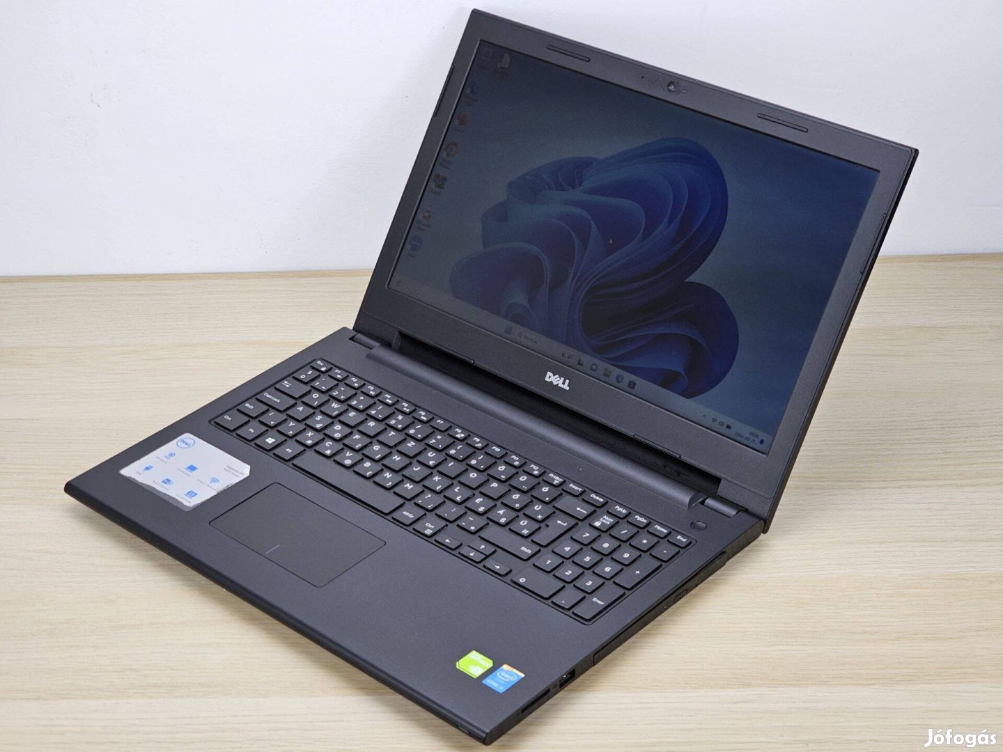 Garanciális Dell Inspirion 15 3000 laptop, Intel Core i3, Nvidia