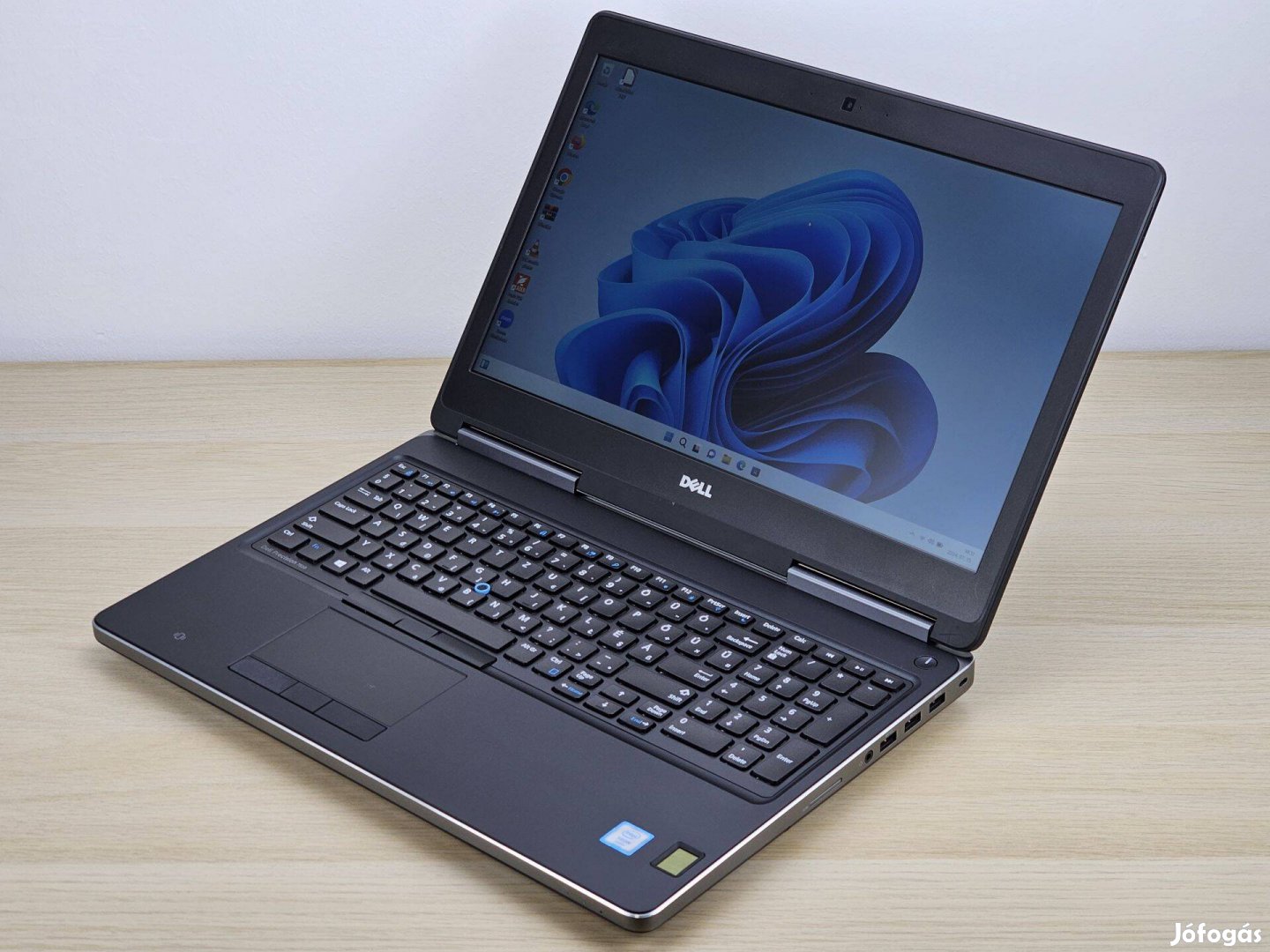 Garanciális Dell Precision 7510 laptop, Intel Xeon , Nvidia Quadro