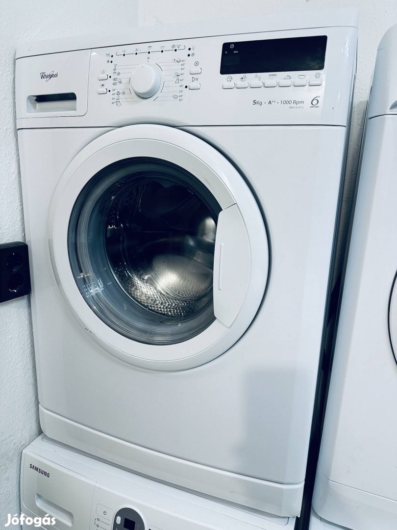 Garanciális keskeny whirlpool Awoc 1200A+++ elöltöltős mosógép