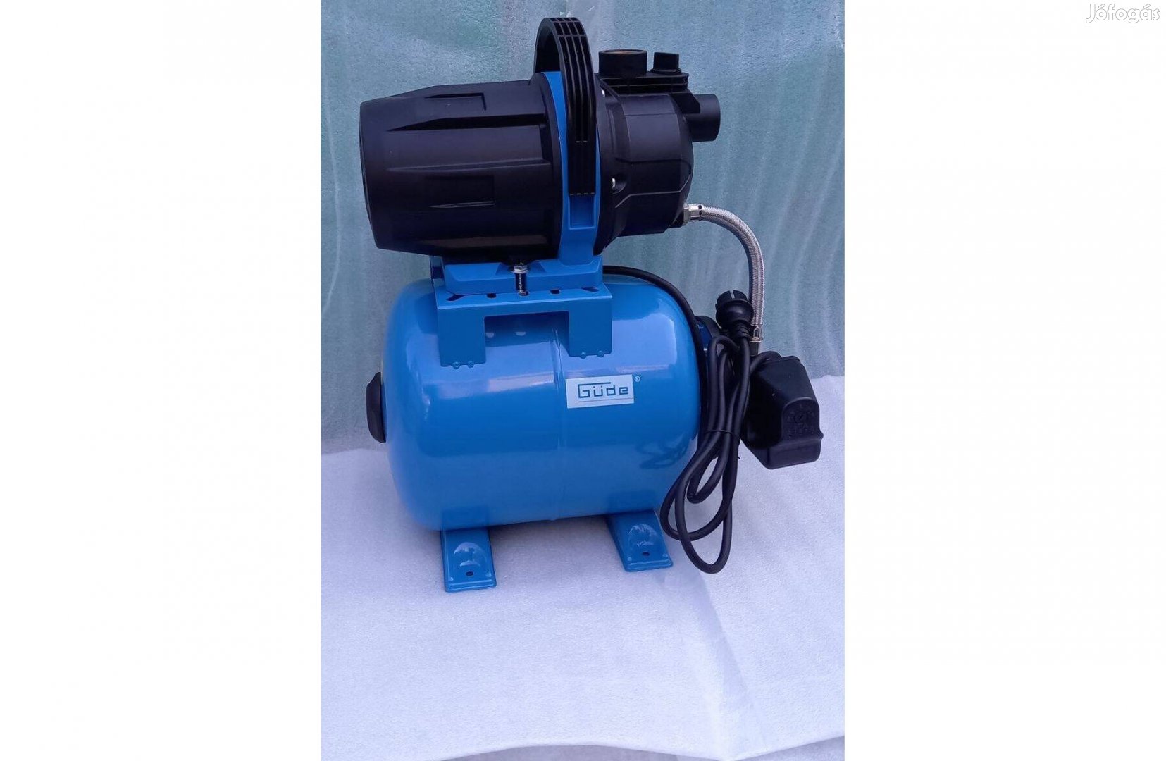 Garanciával elektronikus vezérlésű hidrofor, acéltartállyal