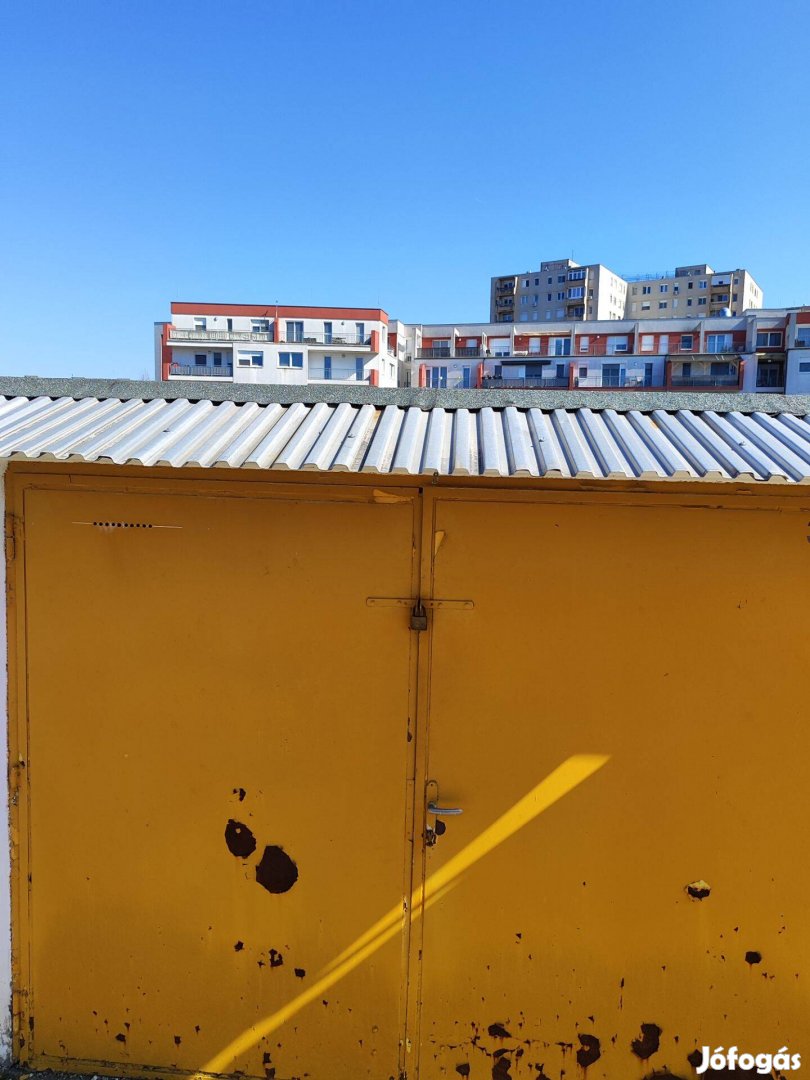 Garázs Eladó Székesfehérvár