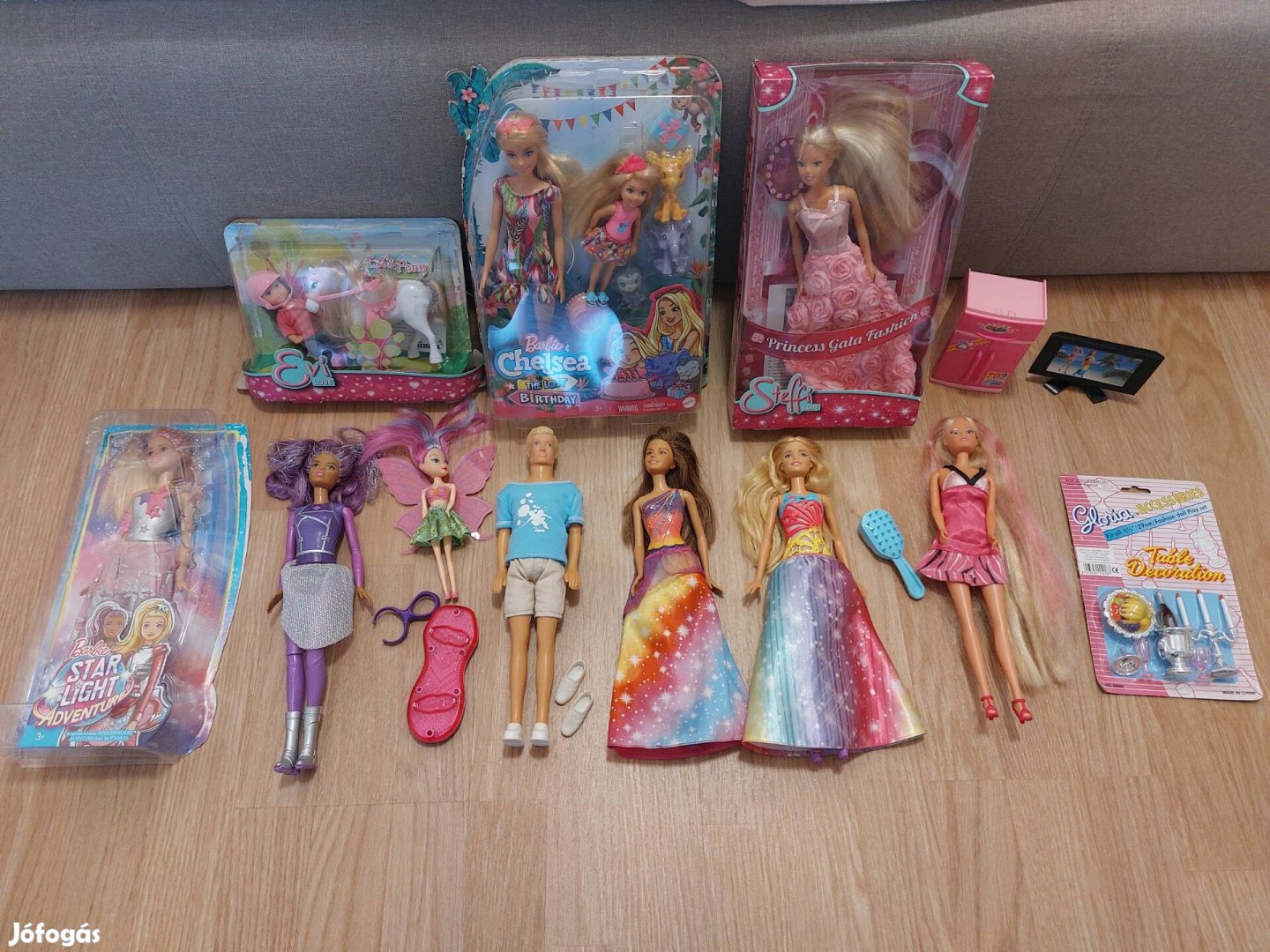 Garázsvásár: Kislány Barbie babák eladók