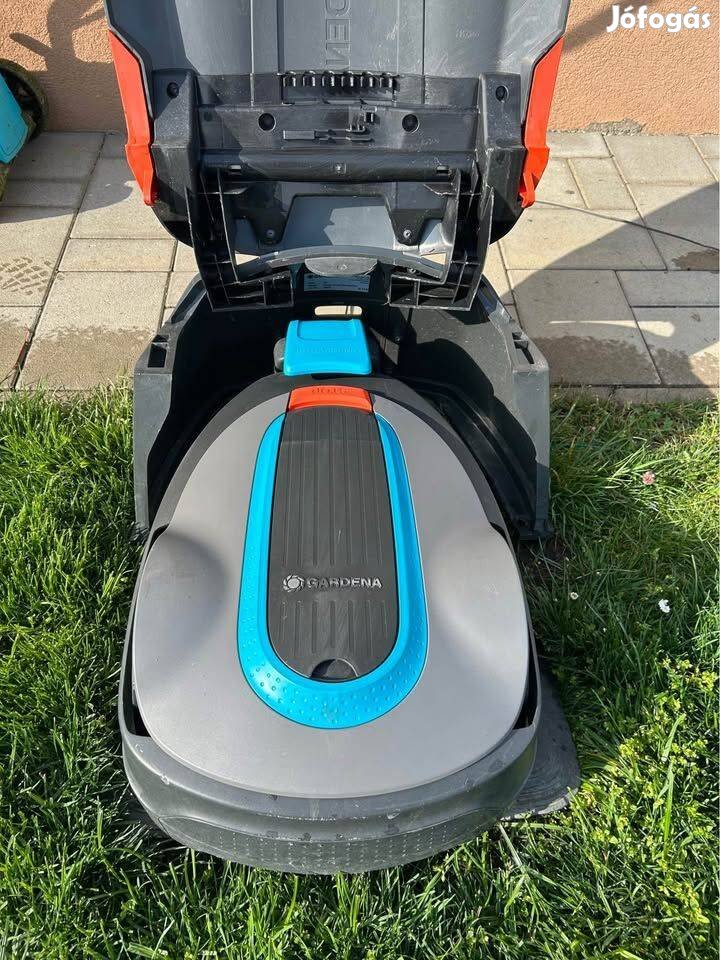 Gardena Sileno City robotfűnyíró komplett szett(Gardena garázs+határol